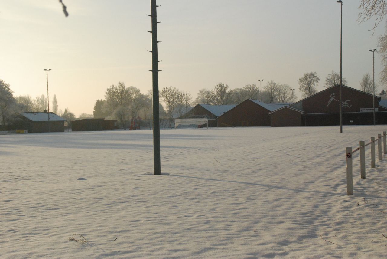 Sportanlage SV Nortmoor im Winter 2